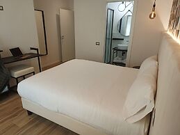 Romi Suite