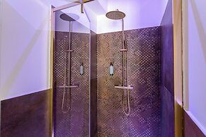 Romi Suite