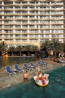 Royal Beachfront Villas & Spa Danang