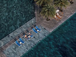 Royal Beachfront Villas & Spa Danang