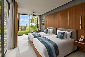 Royal Beachfront Villas & Spa Danang