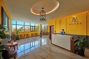 Royal Beachfront Villas & Spa Danang