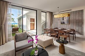 Royal Beachfront Villas & Spa Danang