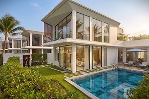 Royal Beachfront Villas & Spa Danang