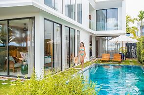 Royal Beachfront Villas & Spa Danang