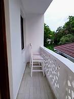 Pontoon Residence & Suites