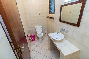 Pontoon Residence & Suites