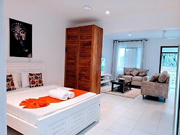 Pontoon Residence & Suites