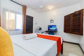 Pontoon Residence & Suites