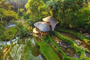 Bambu Indah Resort
