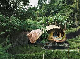 Bambu Indah Resort