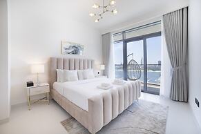 2BR Emaar Beachfront Full Sea Skyline Views