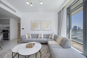 2BR Emaar Beachfront Full Sea Skyline Views