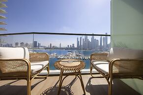 2BR Emaar Beachfront Full Sea Skyline Views