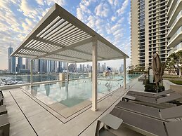 2BR Emaar Beachfront Full Sea Skyline Views