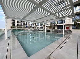 2BR Emaar Beachfront Full Sea Skyline Views