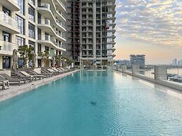 2BR Emaar Beachfront Full Sea Skyline Views