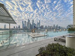 2BR Emaar Beachfront Full Sea Skyline Views