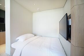 Modern Executive Studio Burj View Upside Living
