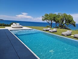 Omnia Villa