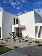Omnia Villa