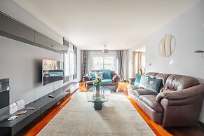 GLOBALSTAY Tranquil Family Retreat