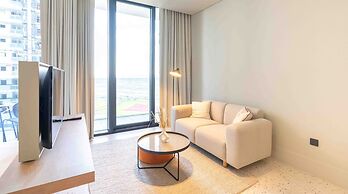 Prime Location Pristine Studio in Business Bay