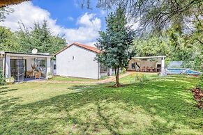 Modern Spanish House-3br-pool-solar-samrand