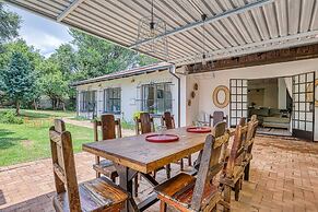 Modern Spanish House-3br-pool-solar-samrand