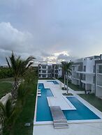 Coral Bay by DR Collection