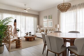 Coral Bay by DR Collection