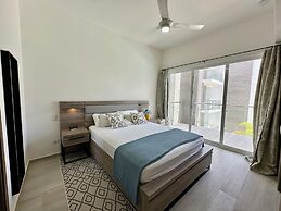 Coral Bay by DR Collection