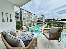 Coral Bay by DR Collection