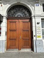 KH Opera Apartments