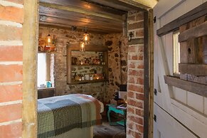 THE PIG at Combe - Devon