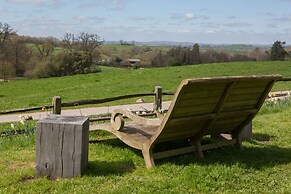 THE PIG at Combe - Devon