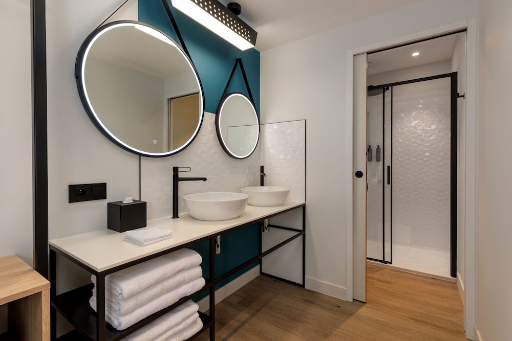 Aloft by Marriott Dijon