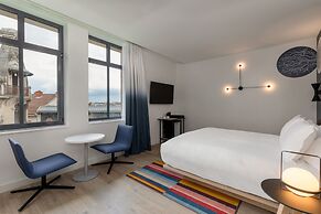 Aloft by Marriott Dijon