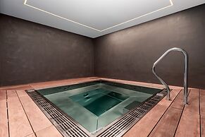 Aloft by Marriott Dijon