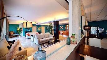 Helios Beach Hotel