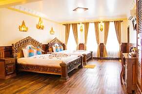 Puok hotel & Resort