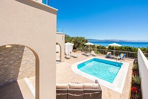 Villa Alora in Mparmpati