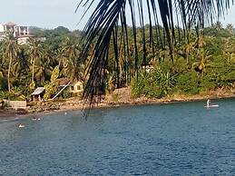 Surf Paradise Hotel