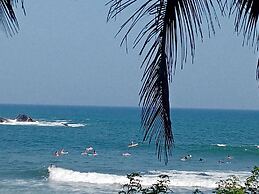 Surf Paradise Hotel