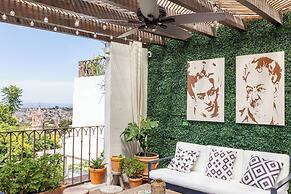 Panoramic Paradise 3BR Overlooking SMA