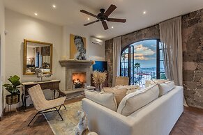Panoramic Paradise 3BR Overlooking SMA