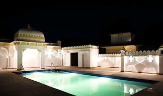 Yash Veer Resort