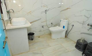 Yash Veer Resort