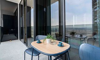 Modern Studio w Balcony in Business Bay