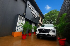 Hotel Dream Palace Residency